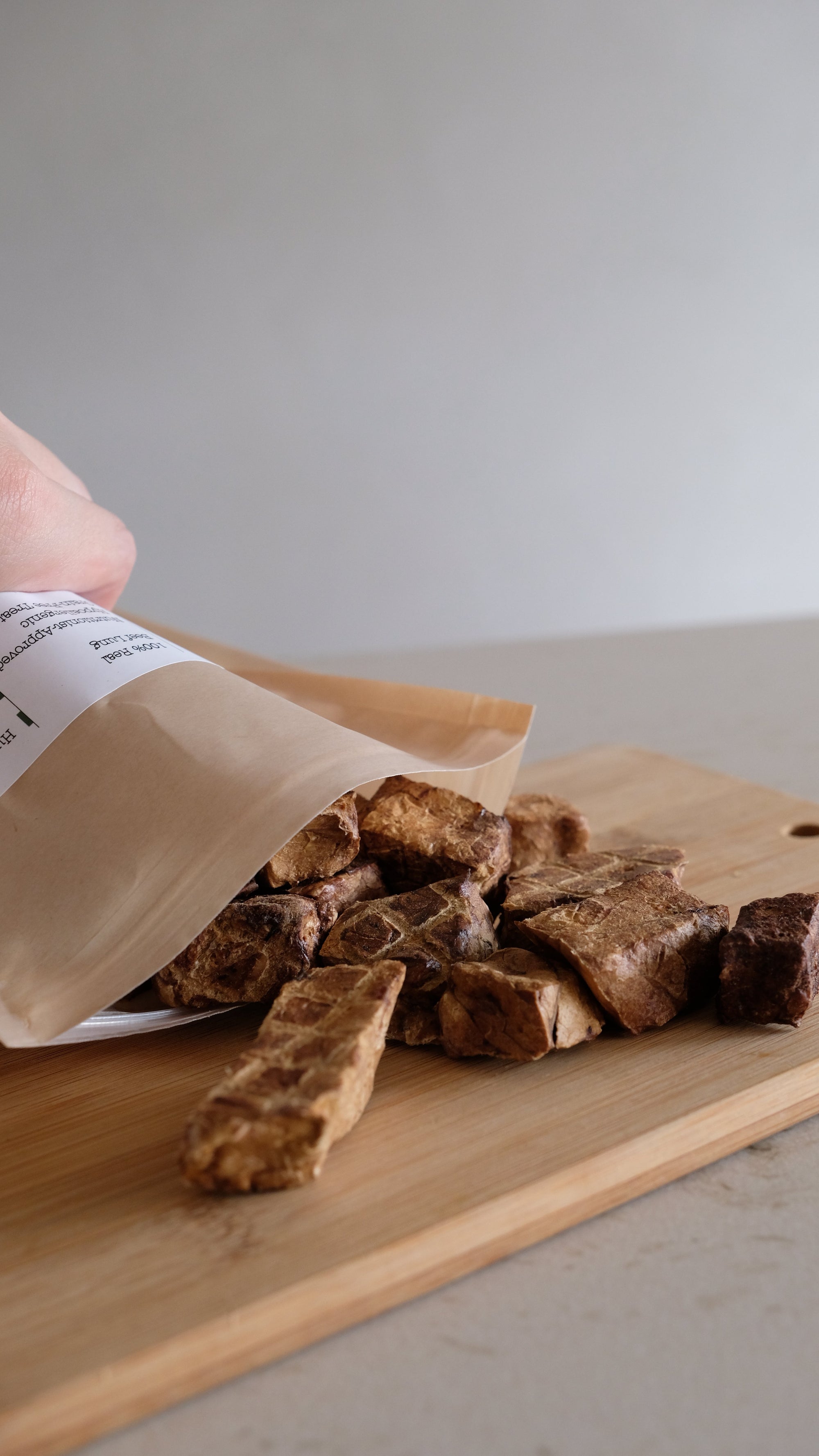 Boneve Air-Dried Free-Range Grass-Fed Beef Lung Chunks Dog Treat - 100G