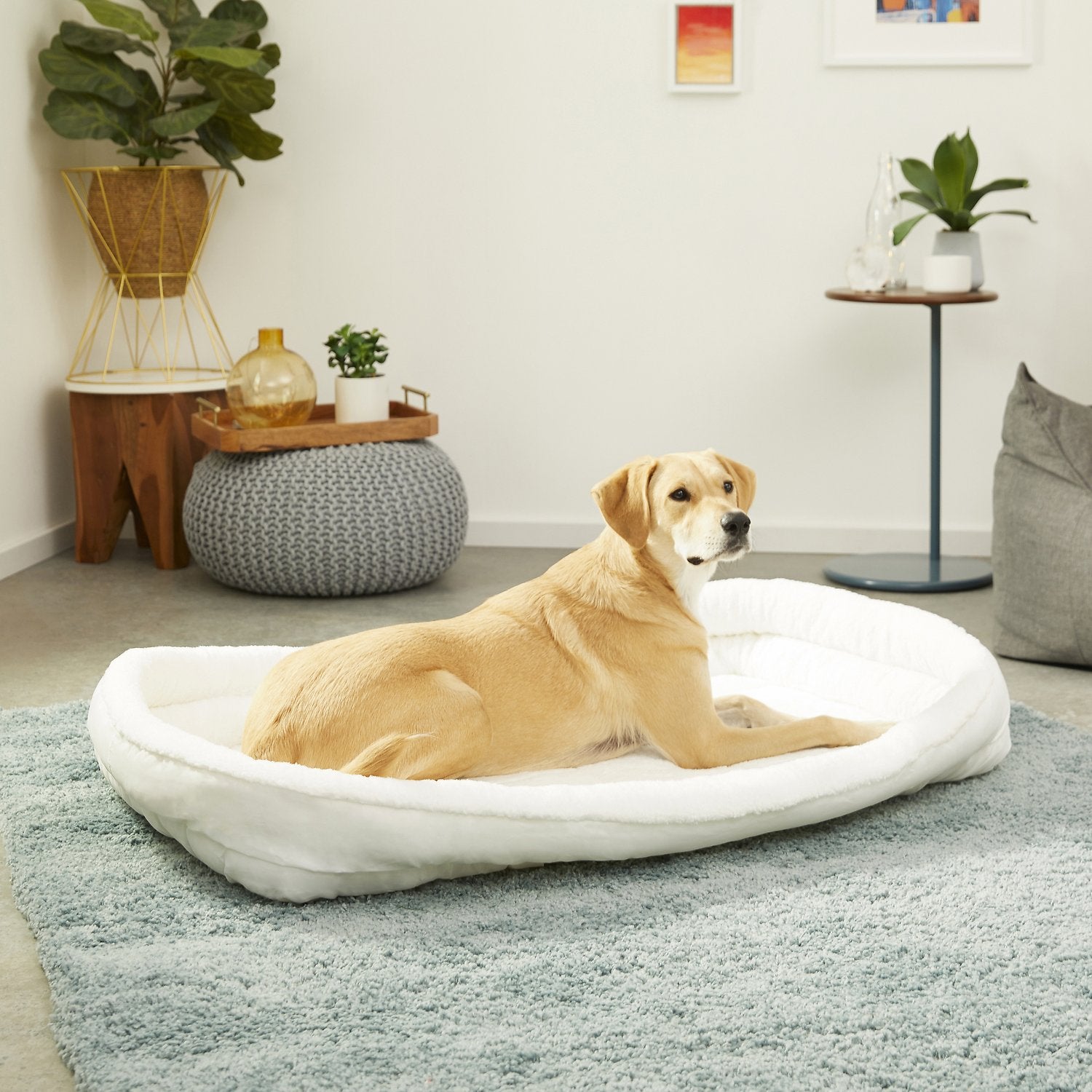 Quiet Time Deluxe Fleece Double Bolster Bed White