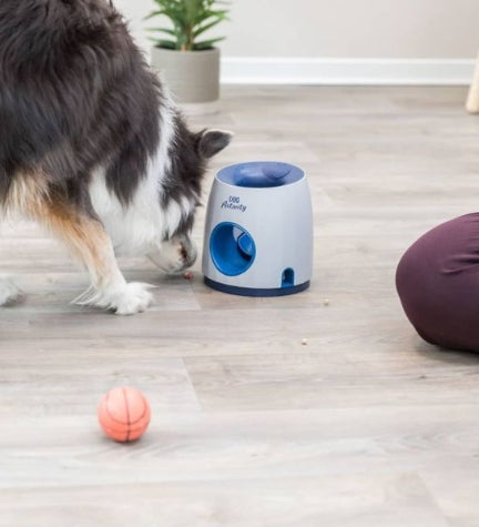 Trixie Dog Activity Ball & Treat Strategy Game